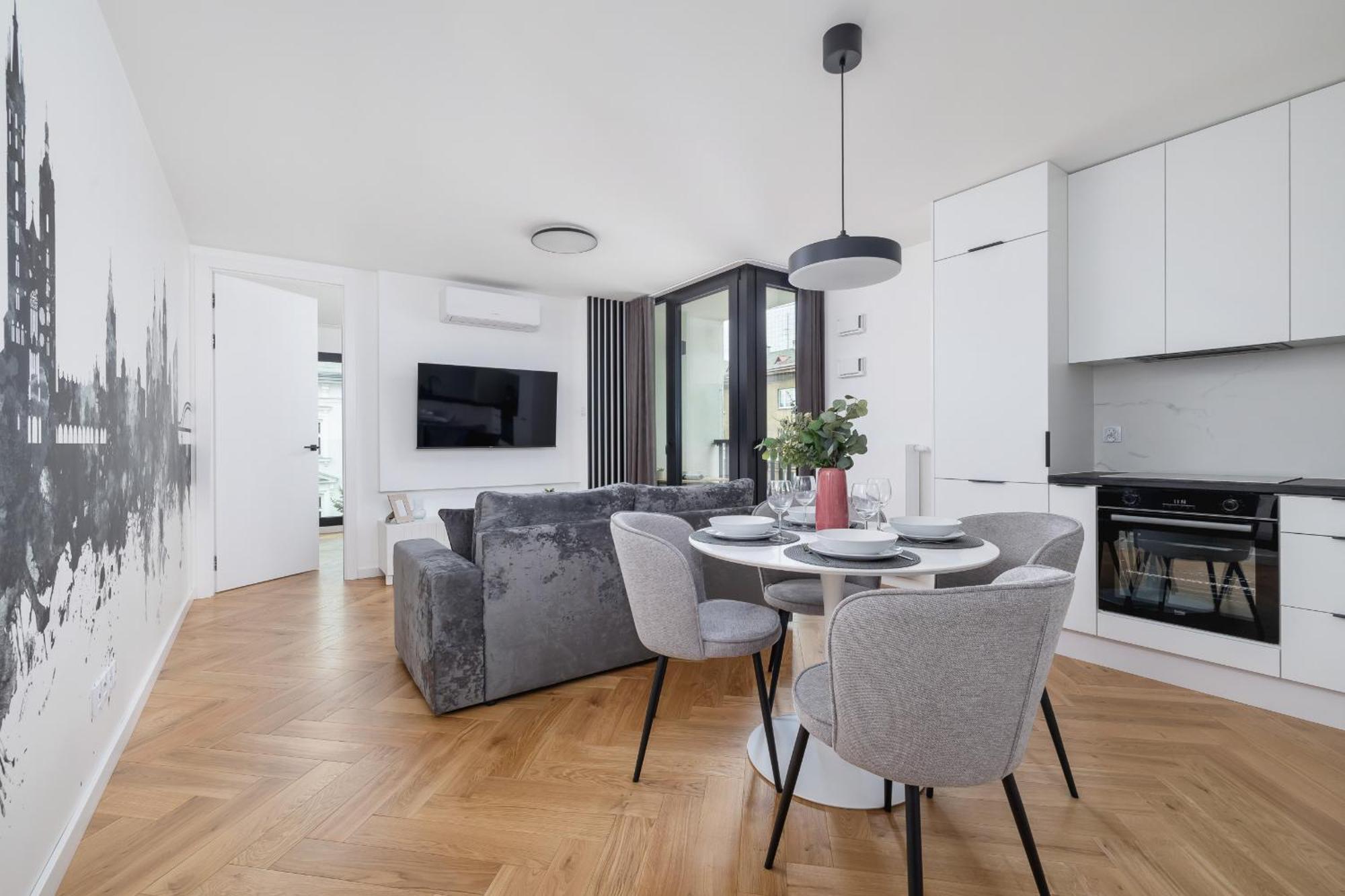 Lux Apartments Kosciuszki 39 With Parking By Renters Prestige Kraków Zewnętrze zdjęcie